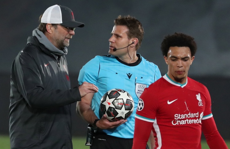 本赛季欧冠抢断榜前五有4位葡萄牙球员，巴黎球